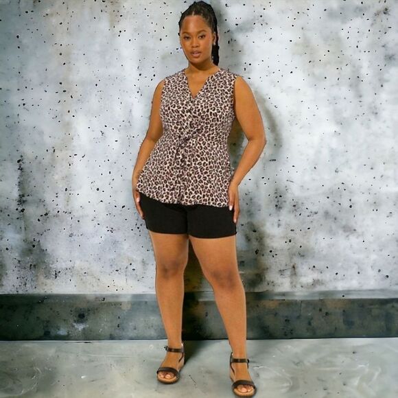 TORRID NEW PEPLUM Georgette Leopard 🐆 Print Button-Front Tie-Front Blouse. - Picture 4 of 16